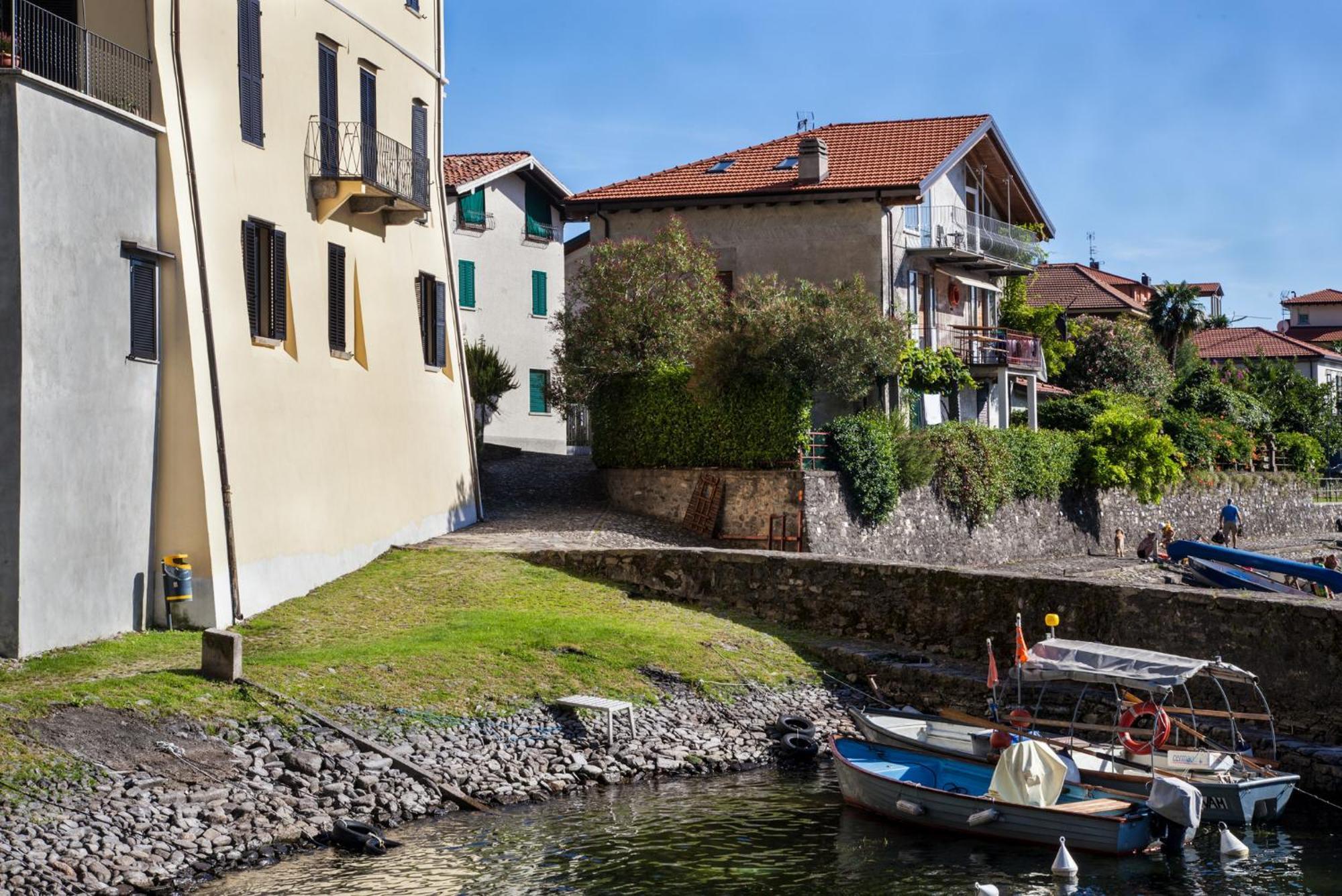 Casa Del Borgo "Aria & Acqua" Sul Lago Maggiore Maccagno 外观 照片