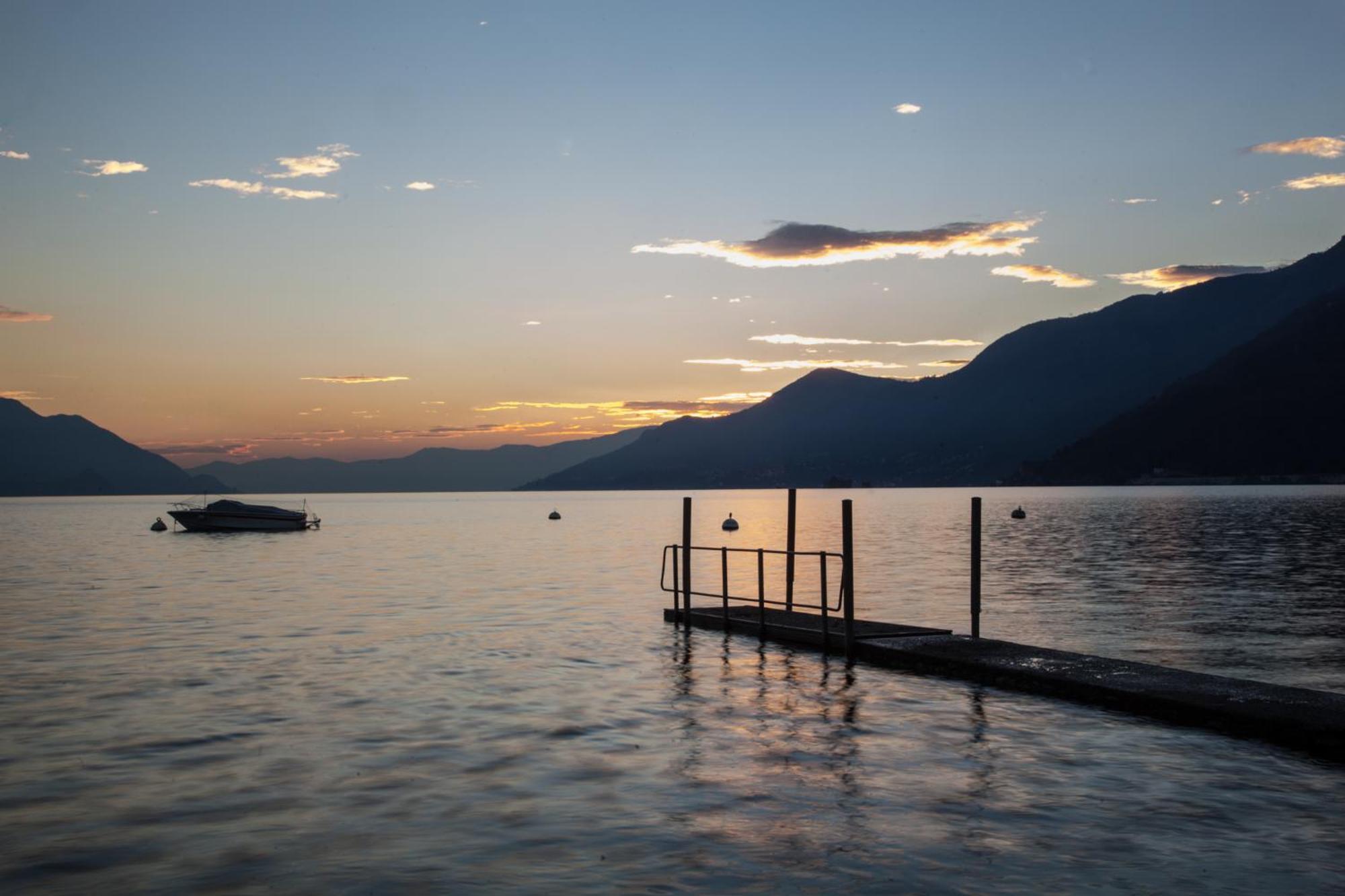 Casa Del Borgo "Aria & Acqua" Sul Lago Maggiore Maccagno 外观 照片